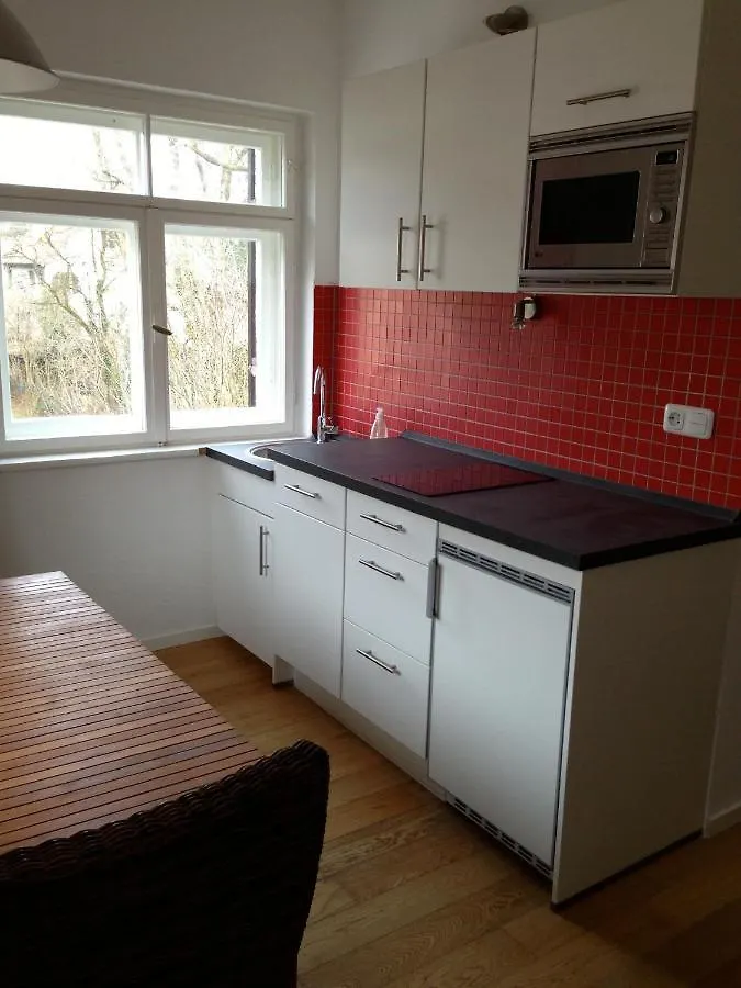Schoene Wohnung Nahe Engl. Garten Munique